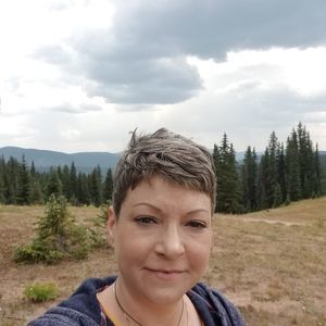 Meet your Posher, Dana